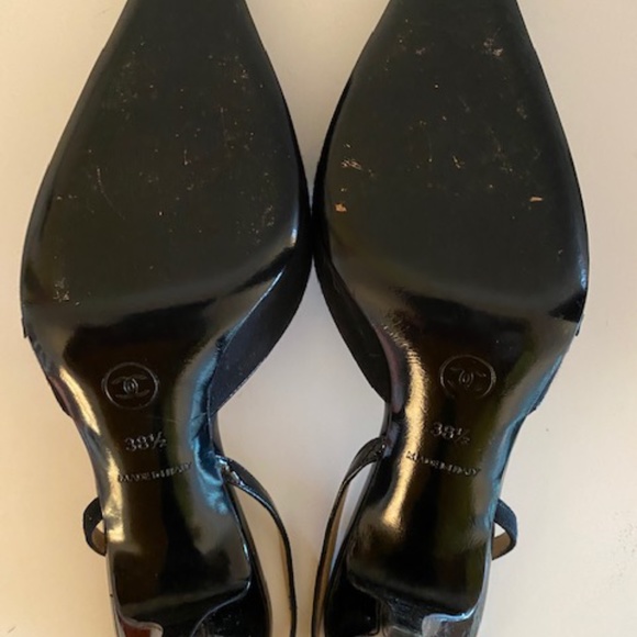 Chanel Holiday Sling Backs with Bow - Picture 4 of 5